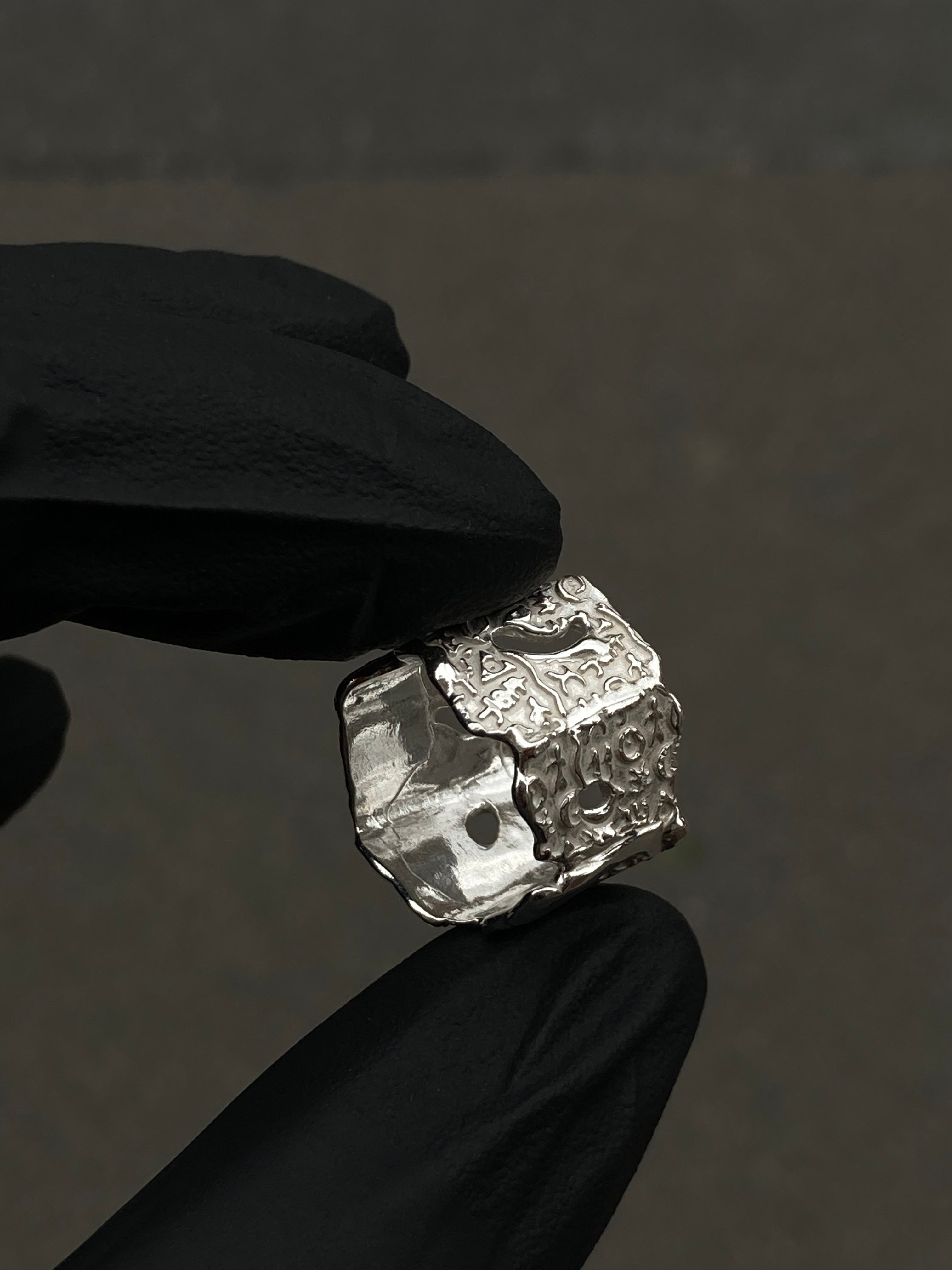 Jan Glyphs ring široký stříbro 925/1000 sklad