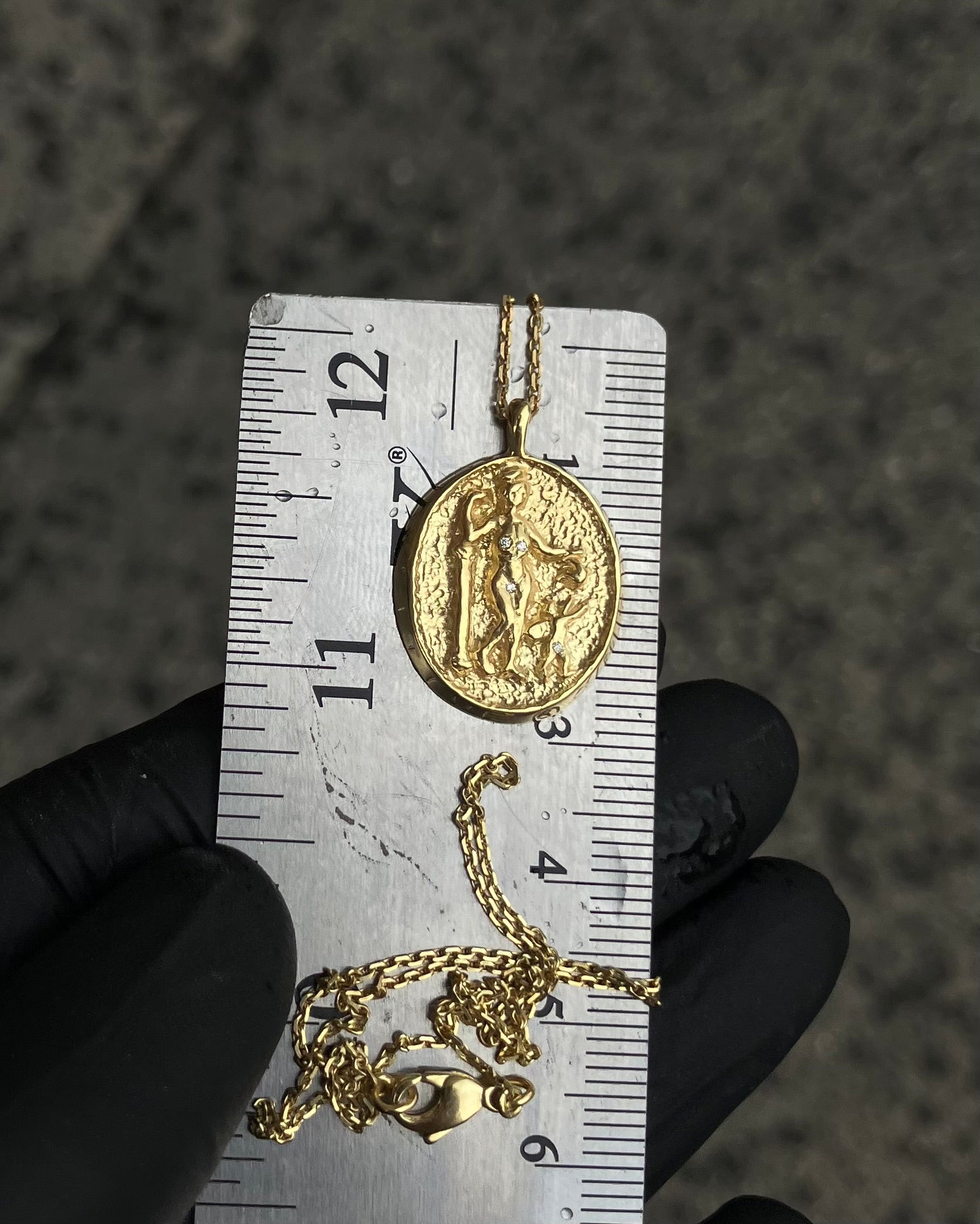 přívěšek Sensitive Content au585 s diamanty