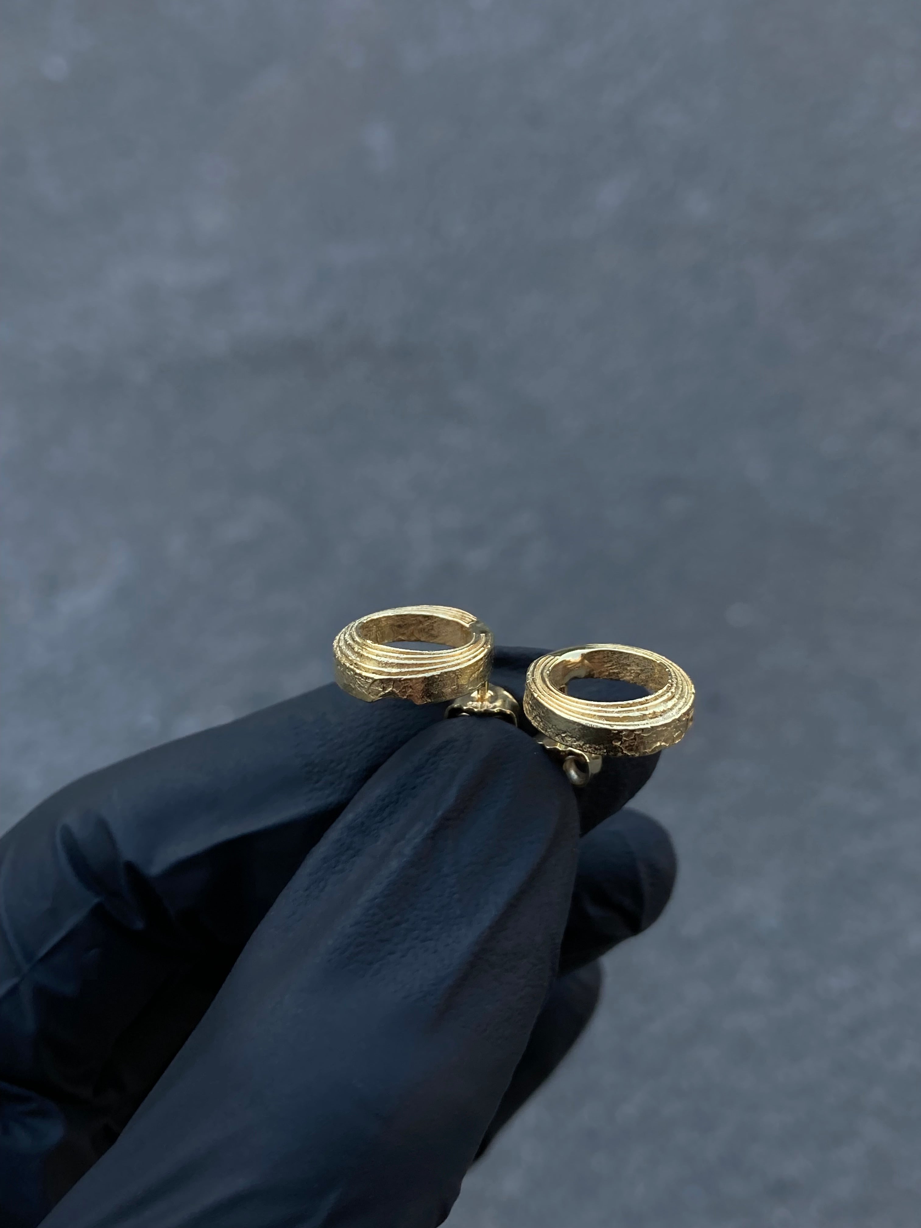 Akce Náušnice Beach Artifacts S round pozlacené stříbro (925/1000)