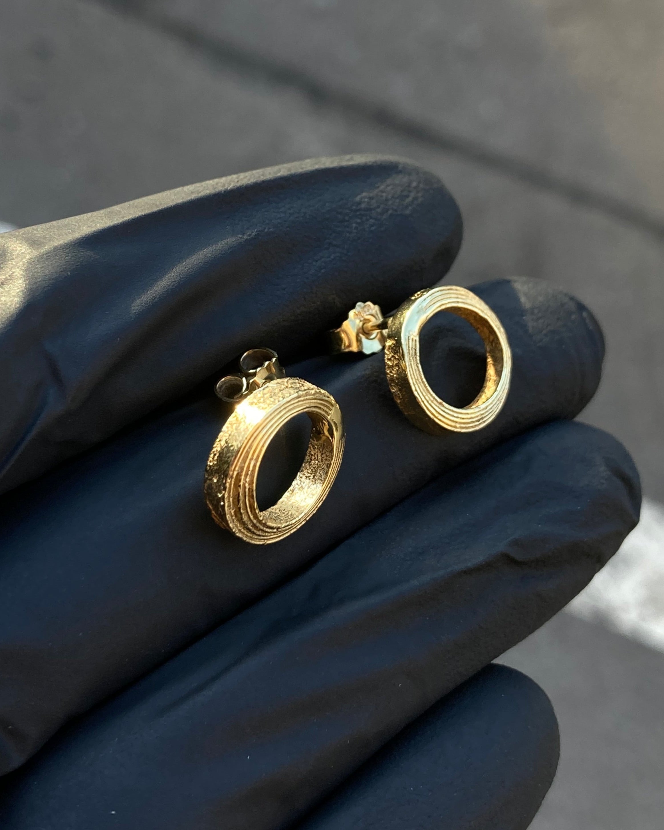 #1 náušnice Beach Artifacts S round pozlacené ag925