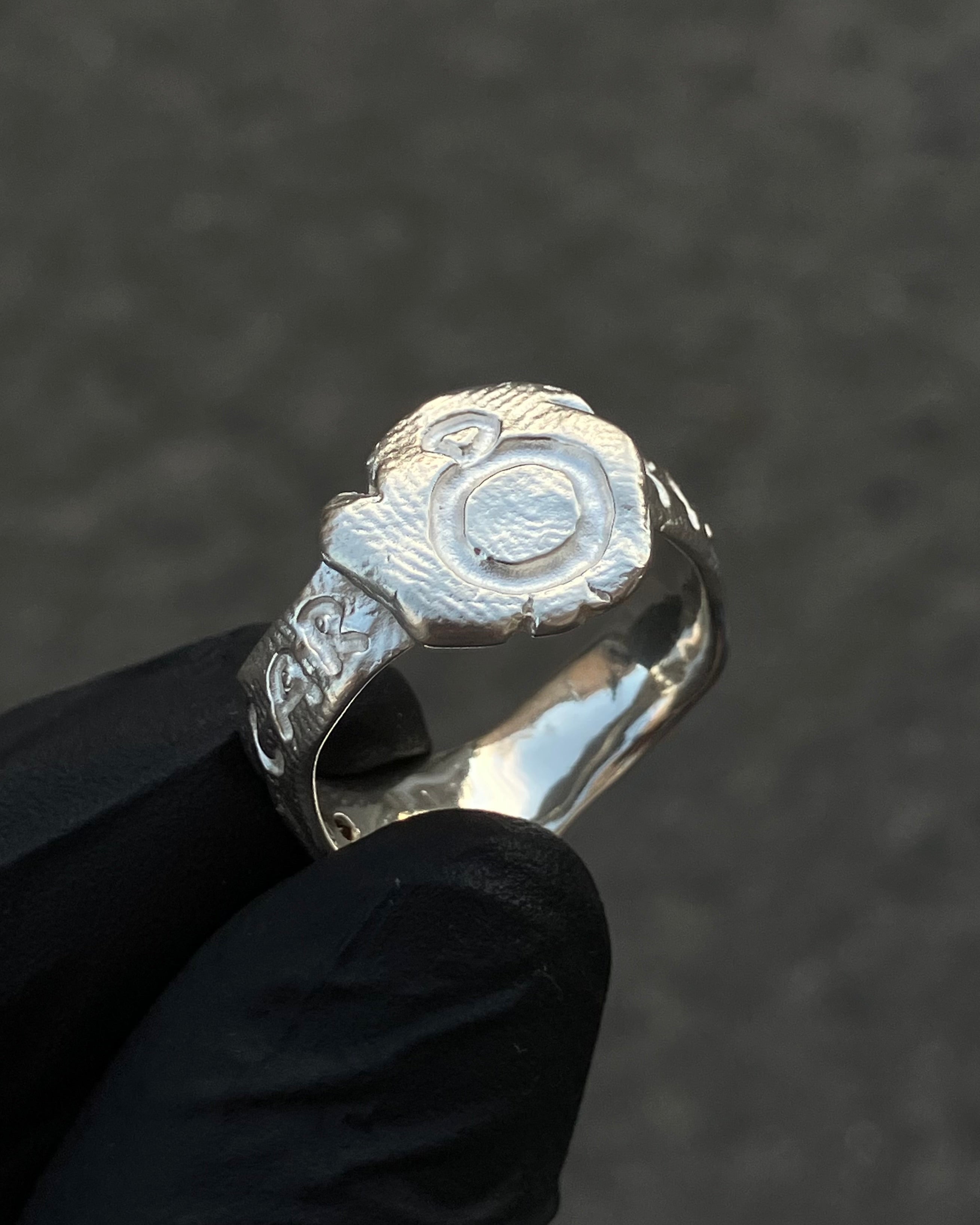 #38 prsten Car Tier ag925