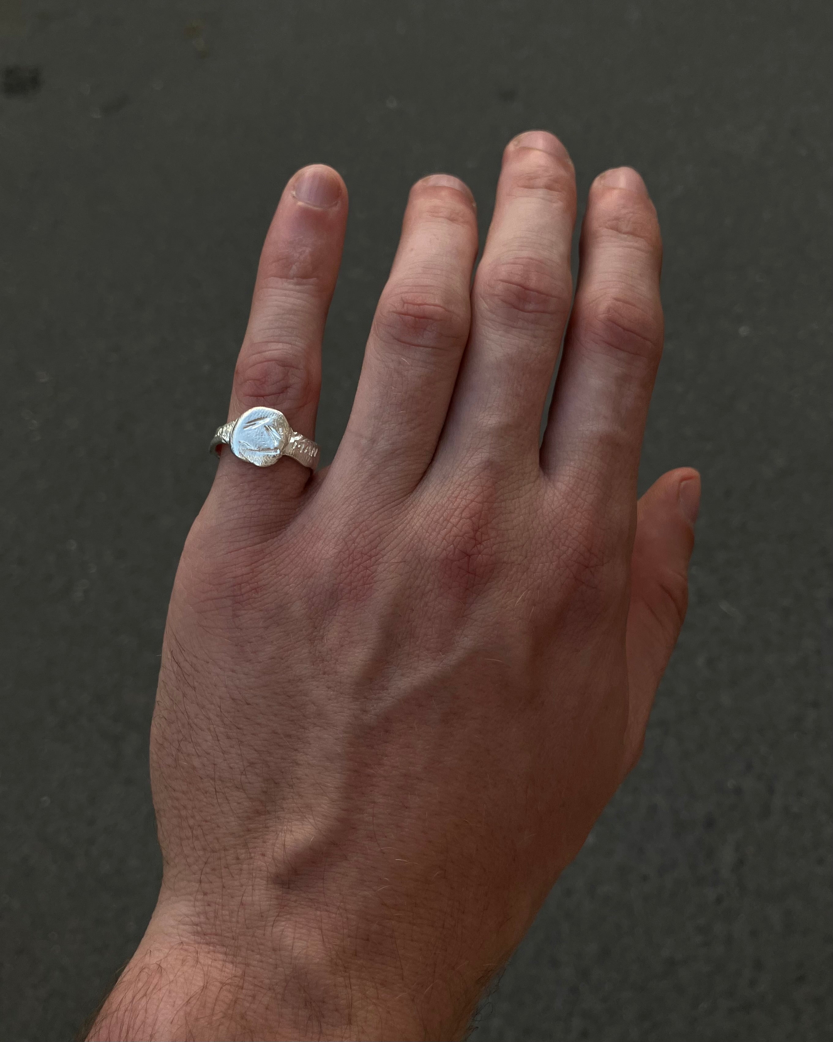 #40 prsten Moody Man ag925