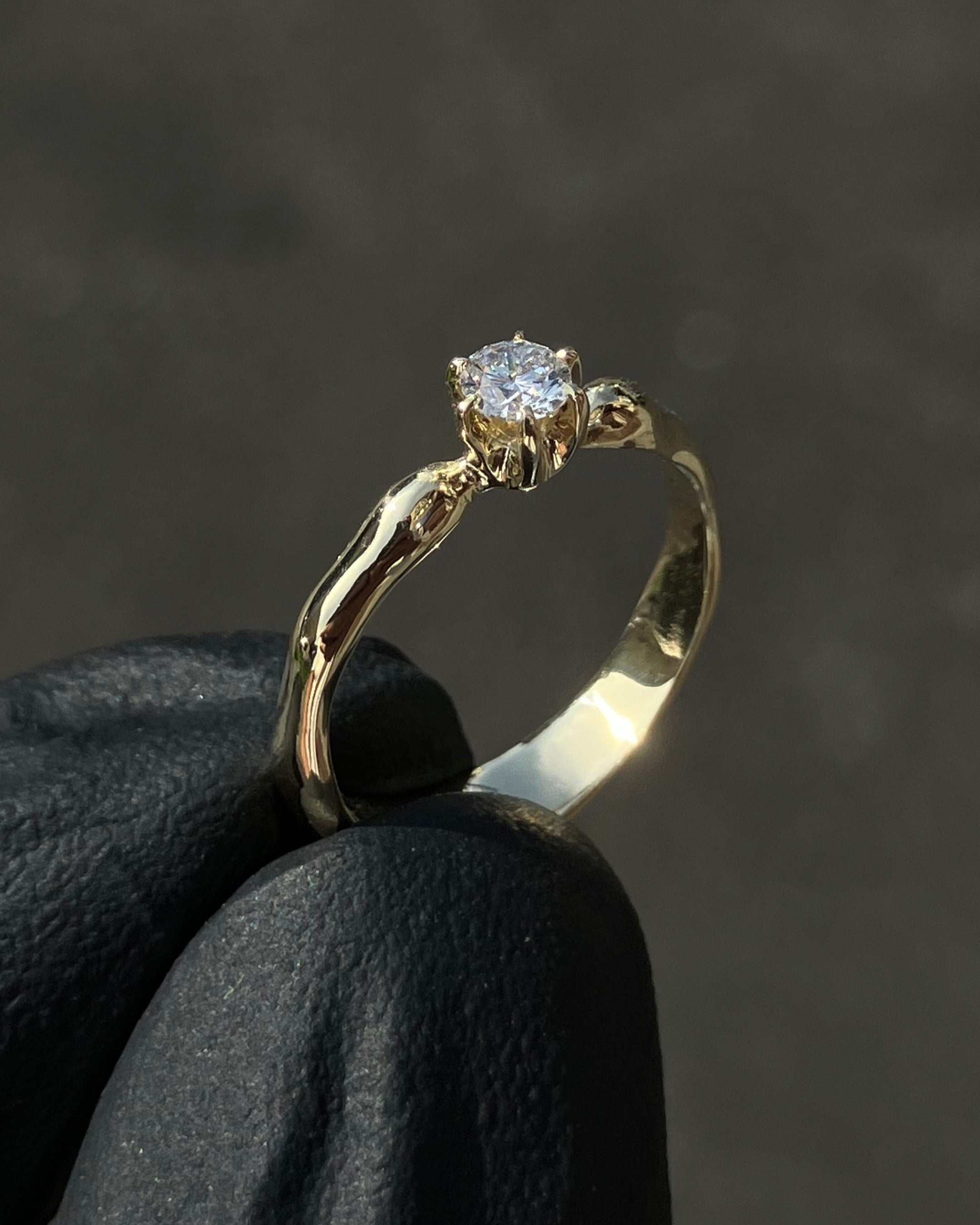 zásnubní prsten So Hot! au585 s přírodním diamantem