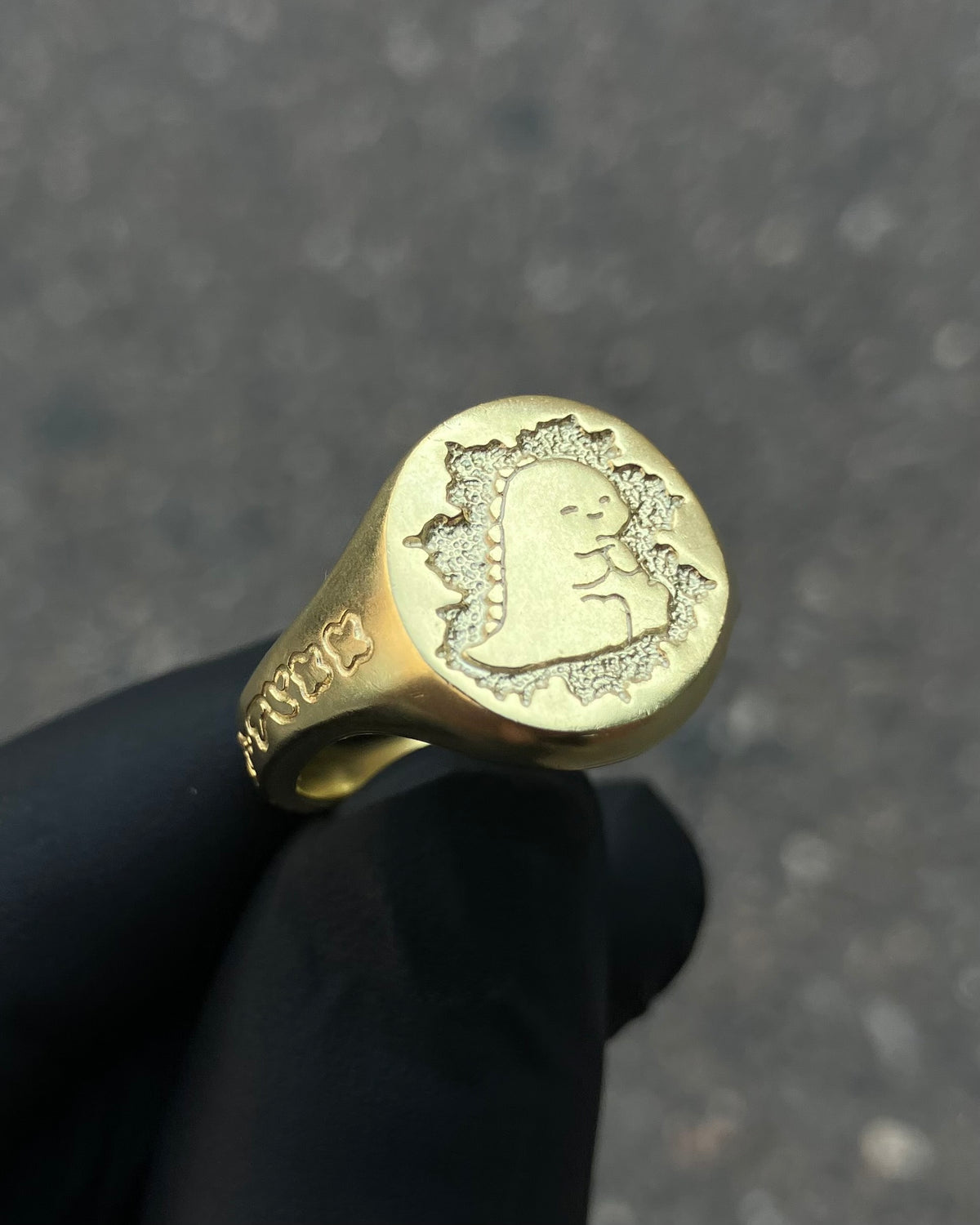 #147 Godzilla ring au585