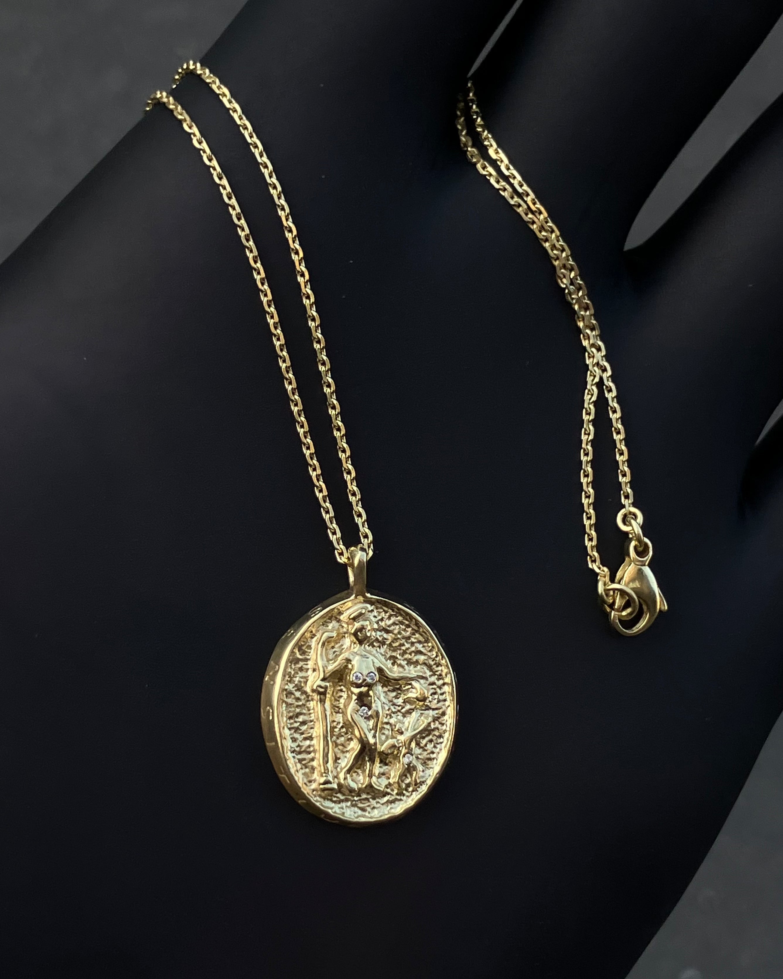 #93 přívěšek Sensitive Content pozlacené ag925 s diamanty